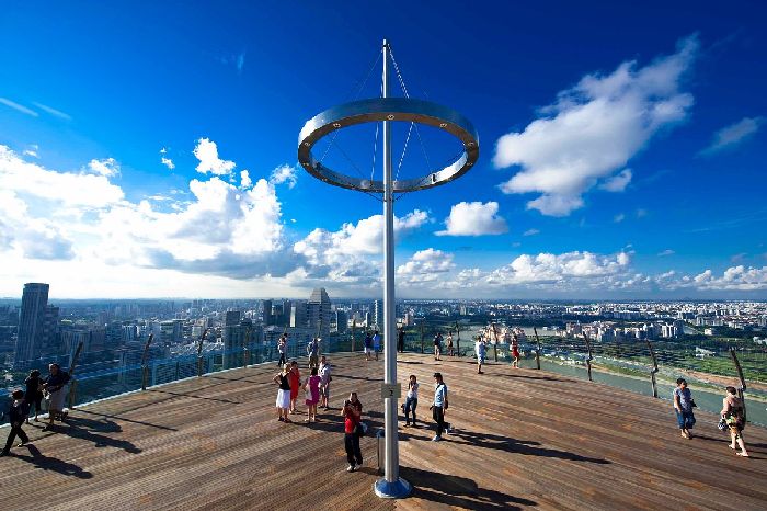 Toàn cảnh Singapore xinh đẹp thu trọn trong mắt khi đứng trên Skypark.