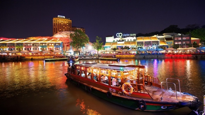 Kinh nghiệm du lịch Singapore 4 ngày 3 đêm - Du thuyền trên dòng sông Singapore. 