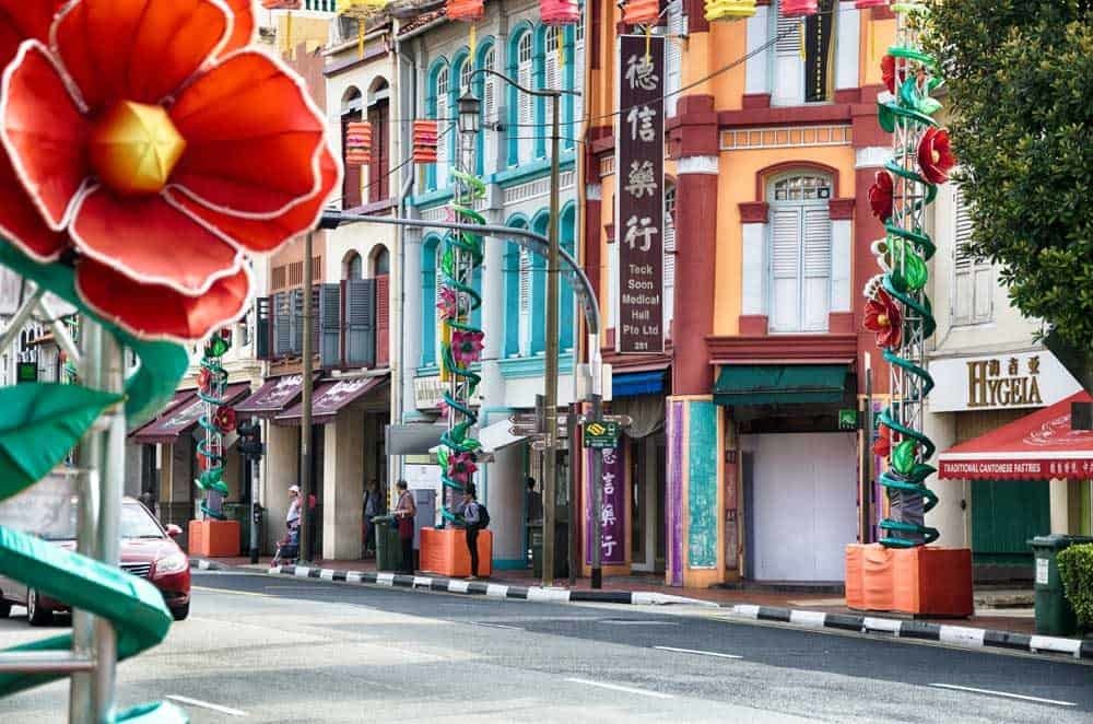 Mua gì ở Chinatown Singapore - Những con phố ở Chinatown Singapore rất dễ thương và gần gũi