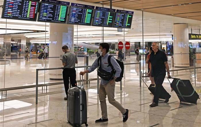 Tuân thủ quy định phòng dịch ở sân bay -Thủ tục check in tại sân bay Singapore 4