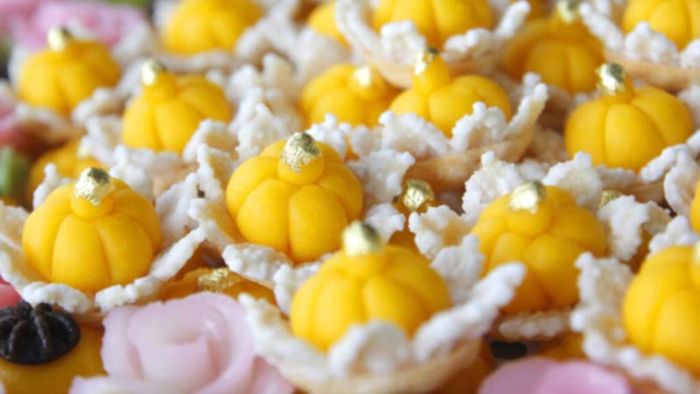 Bánh vương miện Cha Mongkut là bánh truyền thống Thái Lan dâng lên nhà Vua 