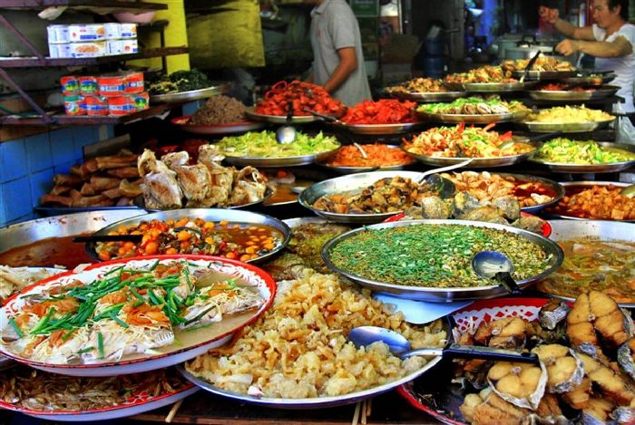  món ăn vặt tại chợ nổi bốn miền Pattaya