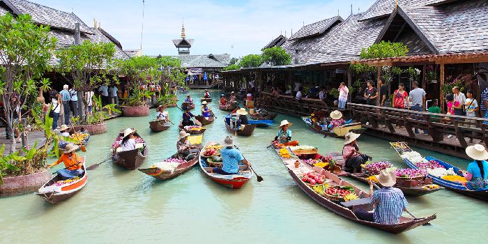 Mua sắm ở pattaya 0\- chợ nổi lớn nhất thế giới.