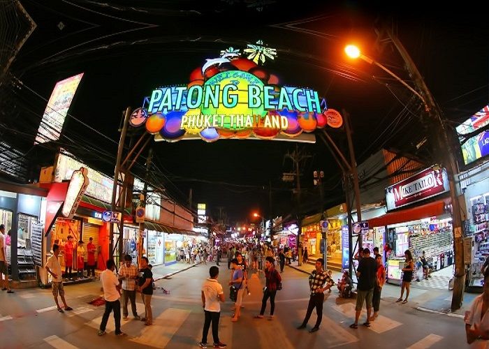 Khu ăn chơi Patong nổi tiếng tại Phuket Thái Lan