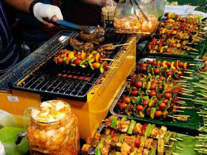 Ăn gì ở Phuket để tận hưởng hết thế giới ẩm thực đặc trưng của người Thái?