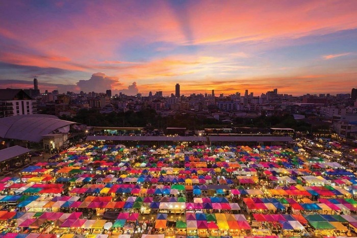 Chợ đêm Pattaya - Toàn cảnh chợ đêm bãi biển Jomtien