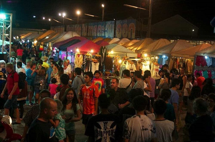 Chợ đêm Pattaya - Hạn chế các gian hàng đồ ăn