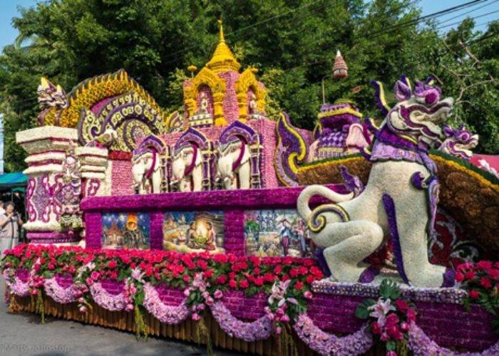 Đi Thái Lan tháng nào đẹp nhất - lễ hội hoa Chiang Mai