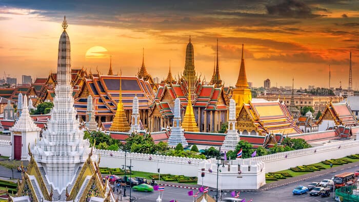 Kinh nghiệm du lịch Thái Lan tháng 5 - Kiến trúc đền chùa được xây dựng vô cùng độc đáo ở Thái Lan