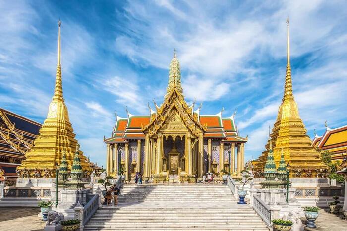 Kinh nghiệm du lịch Thái Lan tháng 5 - Thời tiết trong xanh của bầu trời Thái Lan