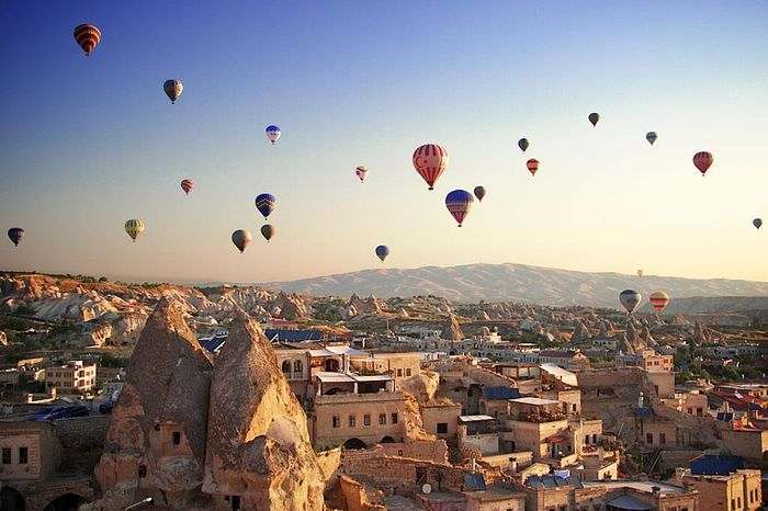 Địa điểm du lịch Thổ Nhĩ Kỳ - Thành phố Cappadocia ngập tràn khinh khí cầu