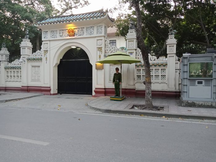 Đi du lịch Trung Quốc có cần visa không - Trụ sở đại sứ quán Trung Quốc tại Hà Nội, Việt Nam