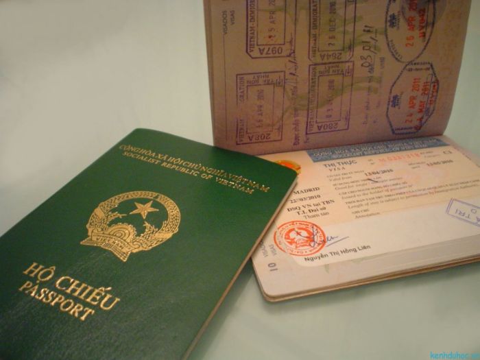 Đi du lịch Trung Quốc có cần visa không - bạn phải làm hộ chiếu trước