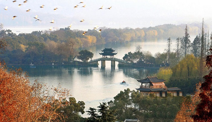 Mùa Thu và mùa Xuân là thời điểm thích hợp để du lịch Hàng Châu