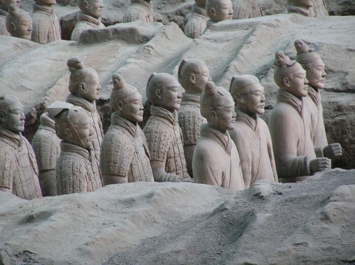 Du lịch Tây An Trung Quốc - Đội quân hùng mạnh bằng đất nung dưới lăng mộ Tần Thủy Hoàng