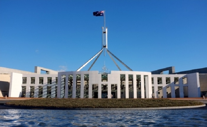 Tòa nhà quốc hội Úc - Cột cờ cao 81 mét
