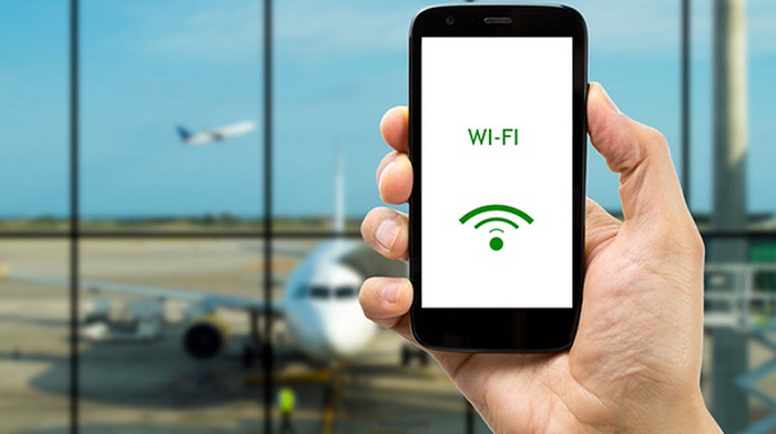 Tìm kiếm các điểm phát sóng wifi miễn phí hoặc bạn có thể mang theo củ phát sóng wifi di động - lưu ý khi đi du lịch Úc
