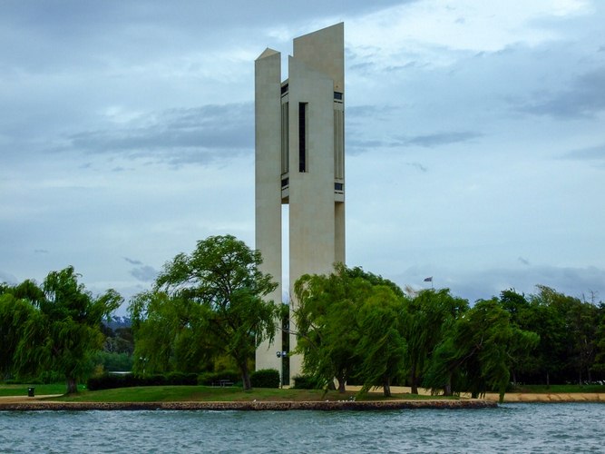 Tháp chuông National Carillon - Một góc khác của tháp chuông