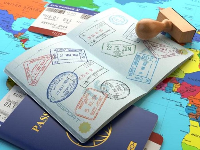 Cần chuẩn bị khá nhiều giấy tờ để làm thủ tục khi du lịch nước ngoài.