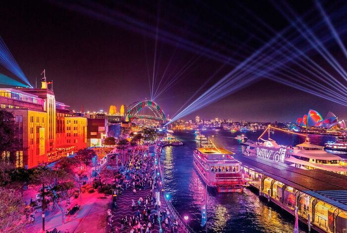 Du lịch úc tháng 7 CHIÊM NGƯỠNG Lễ hội ánh sáng Vivid Sydney có một không hai