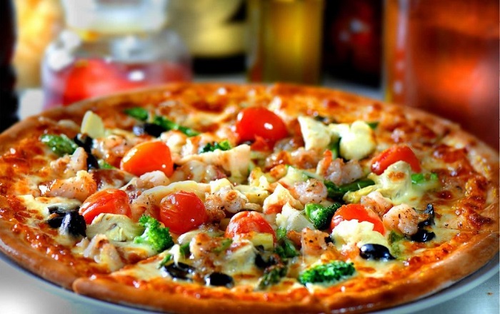 Sydney có gì đặc biệt - Pizza hải sản phủ đầy các loại hải sản tươi ngon từ vùng biển của nước Ú
