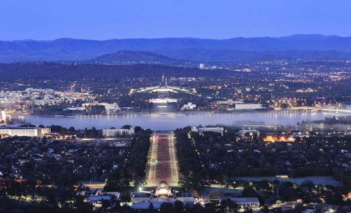 Địa điểm du lịch ở Canberra - Ngắm nhìn toàn thành phố từ đỉnh núi Ainslie