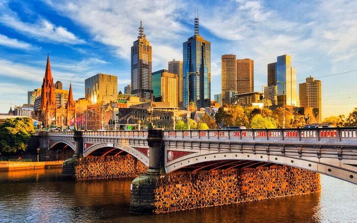 Kinh nghiệm du lịch Úc mùa thu - Thành phố Melbourne đắm chìm trong sắc màu mùa thu.
