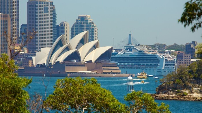 Những điều cần biết khi đi du lịch Sydney - Nhà hát Opera House biểu tượng của Sydney