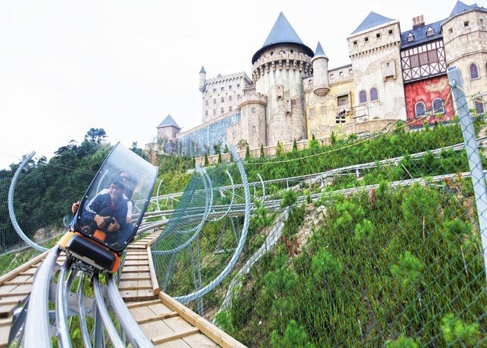 Công viên Fantasy Park với nhiều trò chơi 