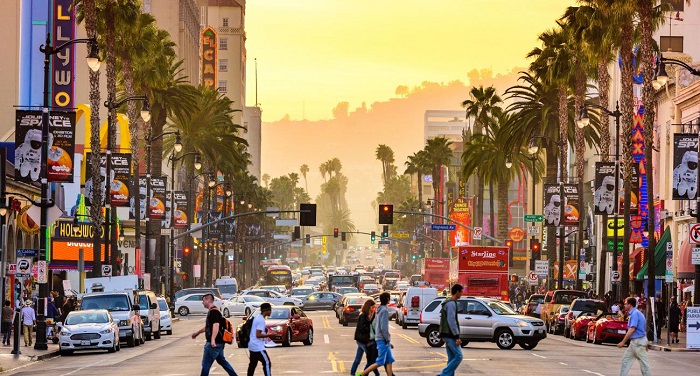 Du khách tự do thăm quan những cảnh đẹp ở  Los Angeles 