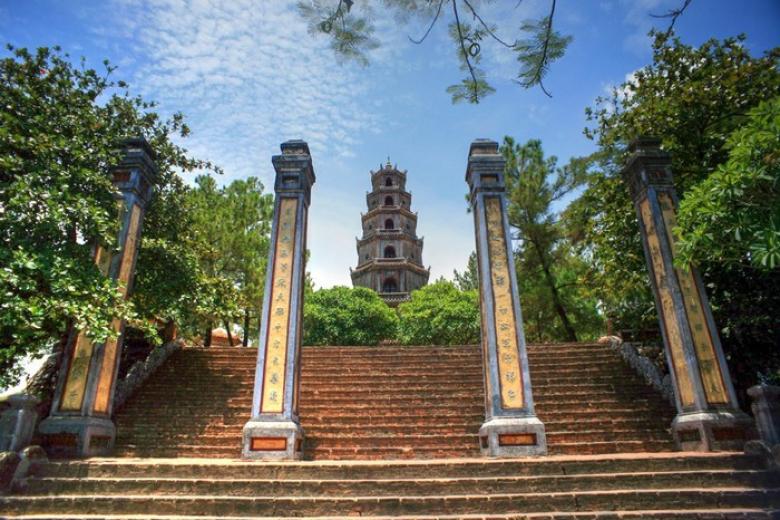 chùa thiên mụ