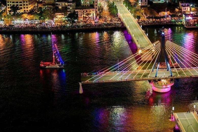 cầu quay sông hàn