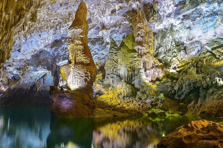 Động Phong Nha