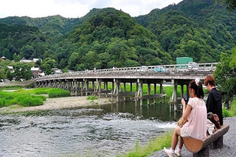 Cây cầu nổi tiếng Togetsu-kyo