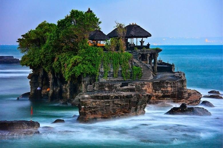 Đền Tanah Lot