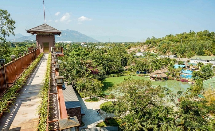 Suối khoáng nóng Tháp Bà