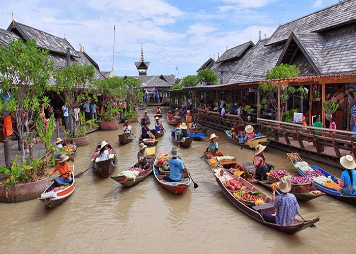 Chợ Nổi Bốn Mùa