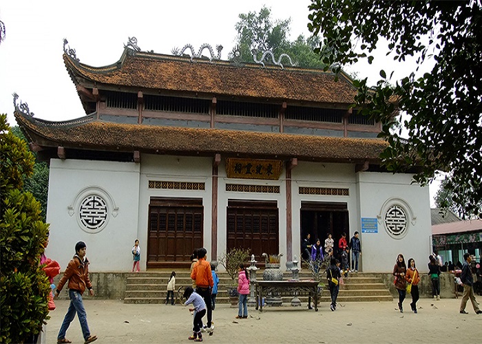 Đền Mẫu Đông Cuông