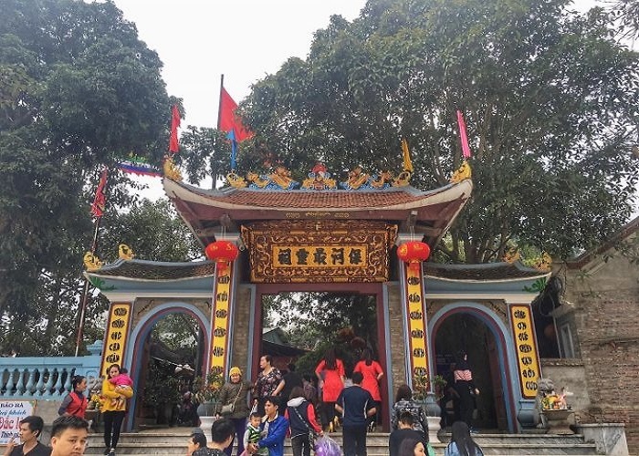 Đền Ông Hoàng Bẩy