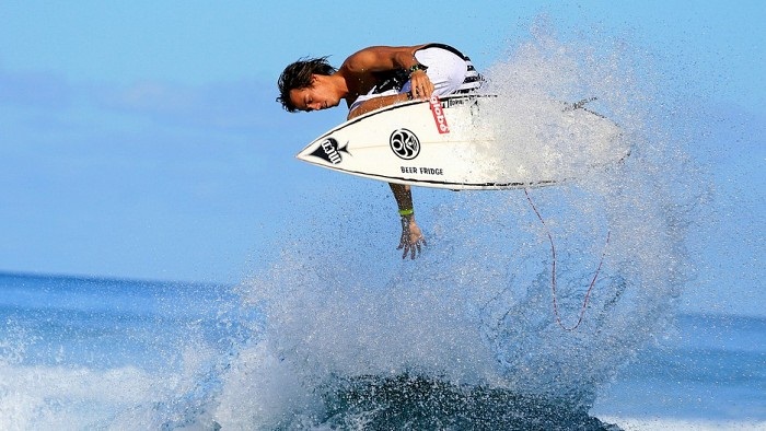 Trải nghiệm lướt sóng ở Maldives