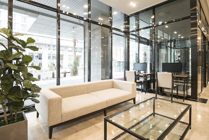 Khách sạn hiện đại