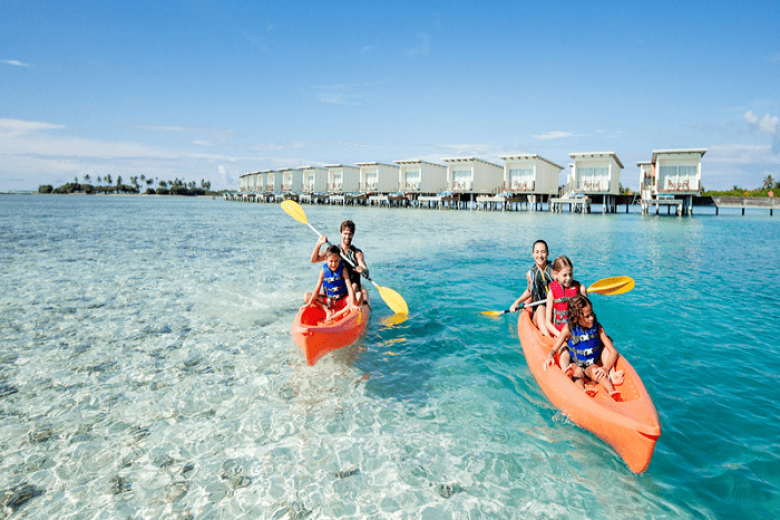 Chèo thuyền kayak ở Maldives