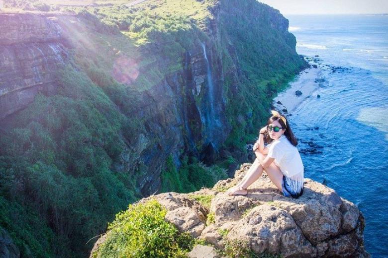 Đỉnh núi Thới Lới