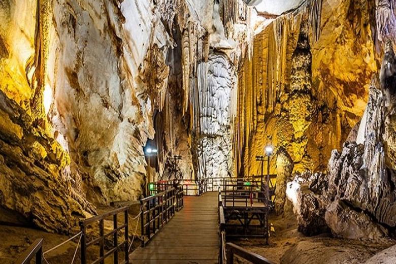 Thạch nhũ động Phong Nha