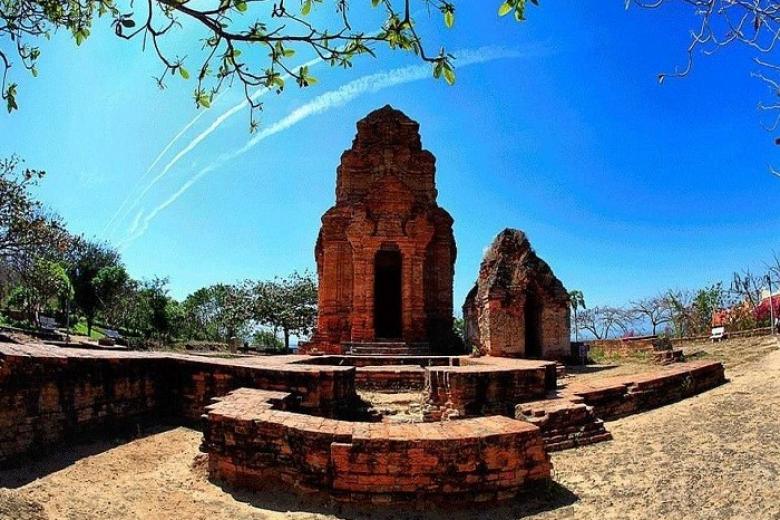 Tháp Chàm Pô Sa Nư