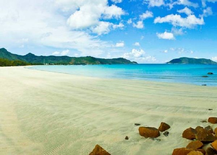 Vịnh Côn Sơn con-dao