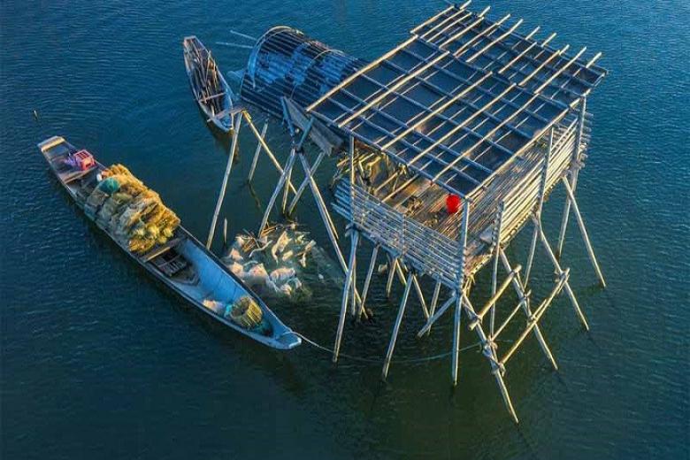 Nhà chồ ở Phá Tam Giang