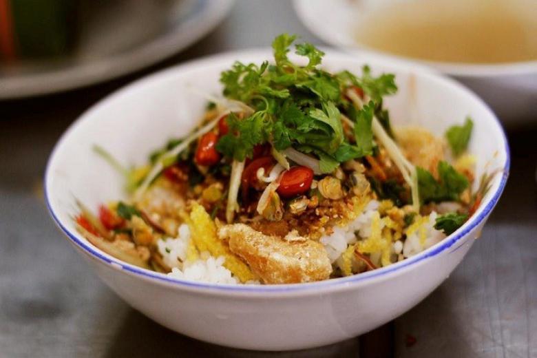 Cơm hến Huế