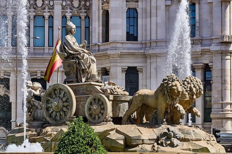 Đài phun nước Cibeles fountain
