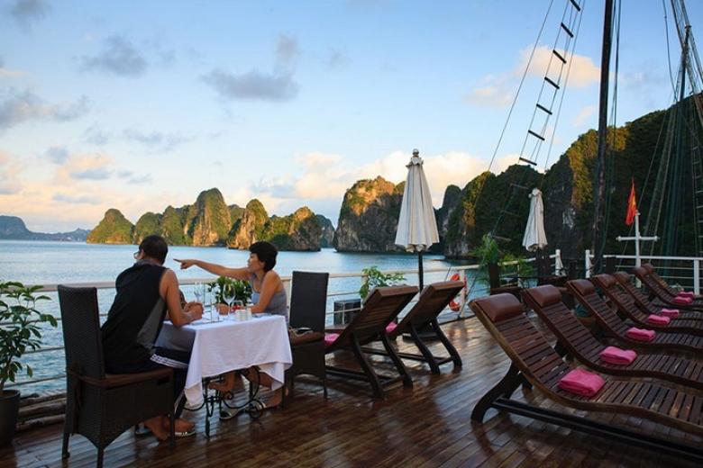 Thư giãn trên tàu